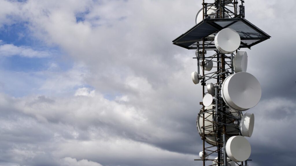 Mobile Signal Boosters in Large Spaces
